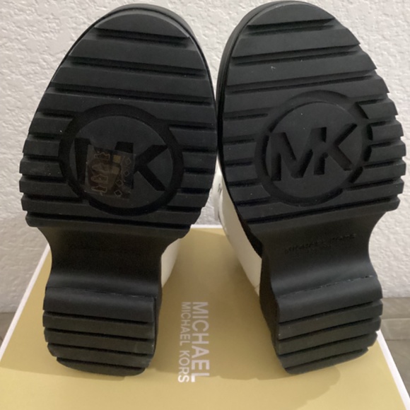 MICHAEL MICHAEL KORS Women's Dupree Ankle Hiker Booties, size 7.5 - Picture 10 of 13